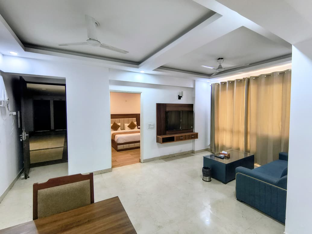 Osaka Suites Kundli Room 8
