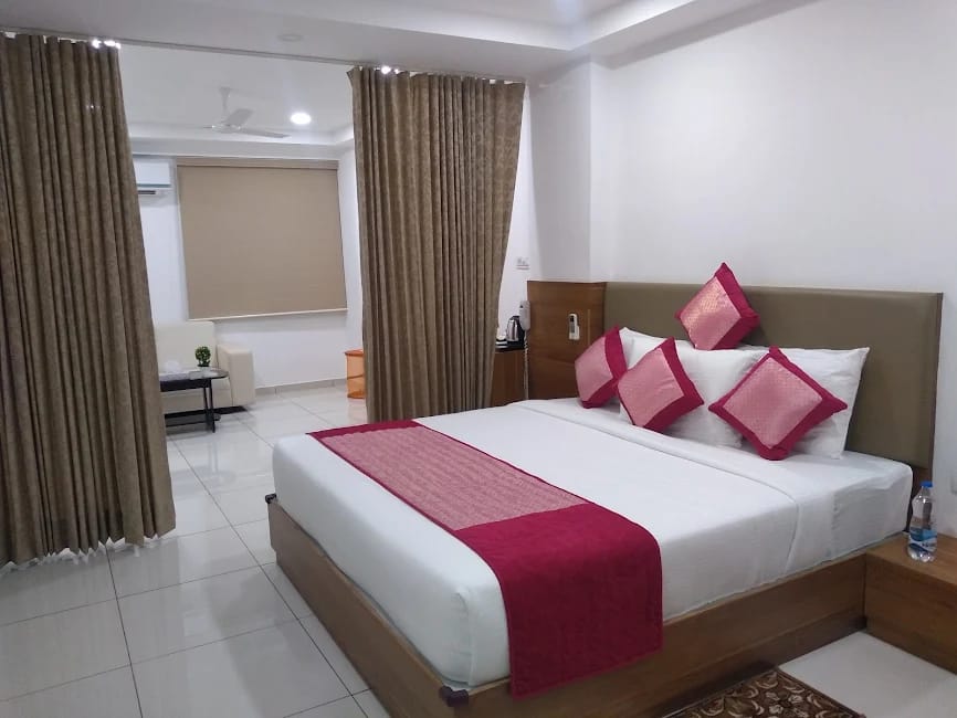 Palace Master Bedroom